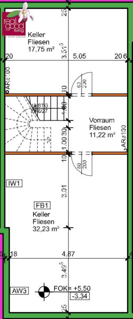 Grundriss des Kellergeschosses mit zwei Kellerräumen und einem gefliesten Vorraum.