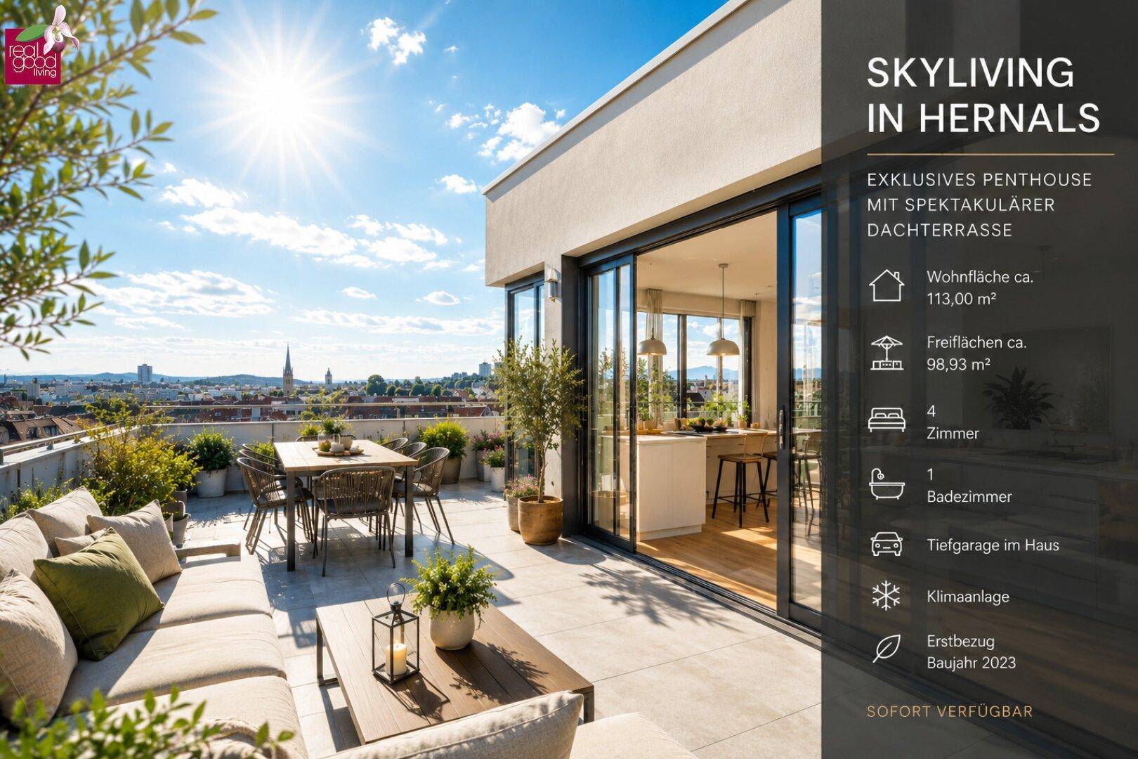 Spektakuläre Dachterrasse mit Panoramablick über die Stadt und gemütlichem Ess- und Loungebereich.
