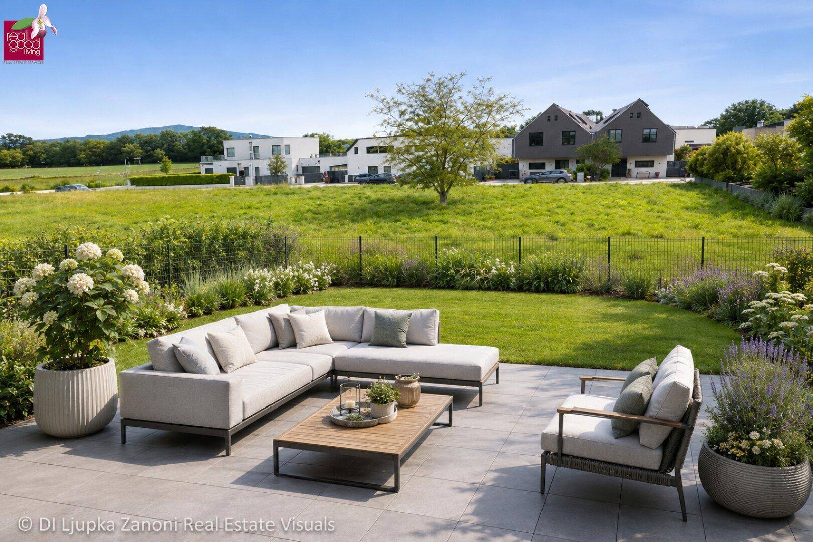 FAMILIENHAUS MIT WEITBLICK – DIESEN SOMMER EINZIEHEN - Mehr
