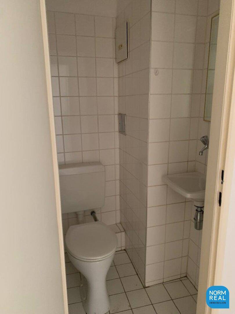 2. Bad Dusche