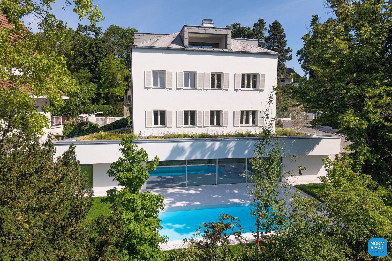 Generalsanierte Villa der Wiener Moderne mit Garten und Swimmingpool - Ansicht 2