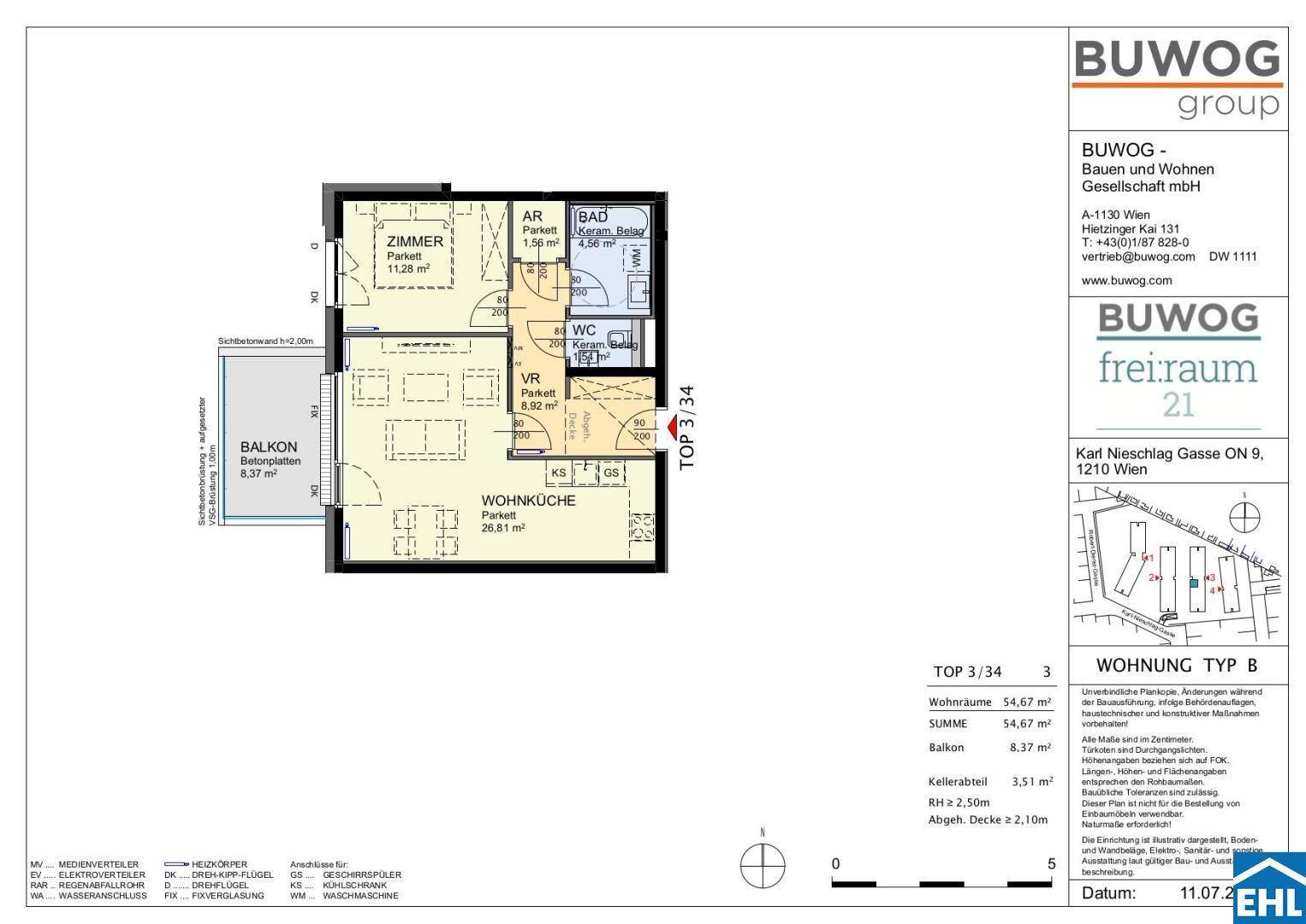 Detaillierter Grundriss einer Wohnung mit Balkon, Wohnküche und separaten Zimmern.