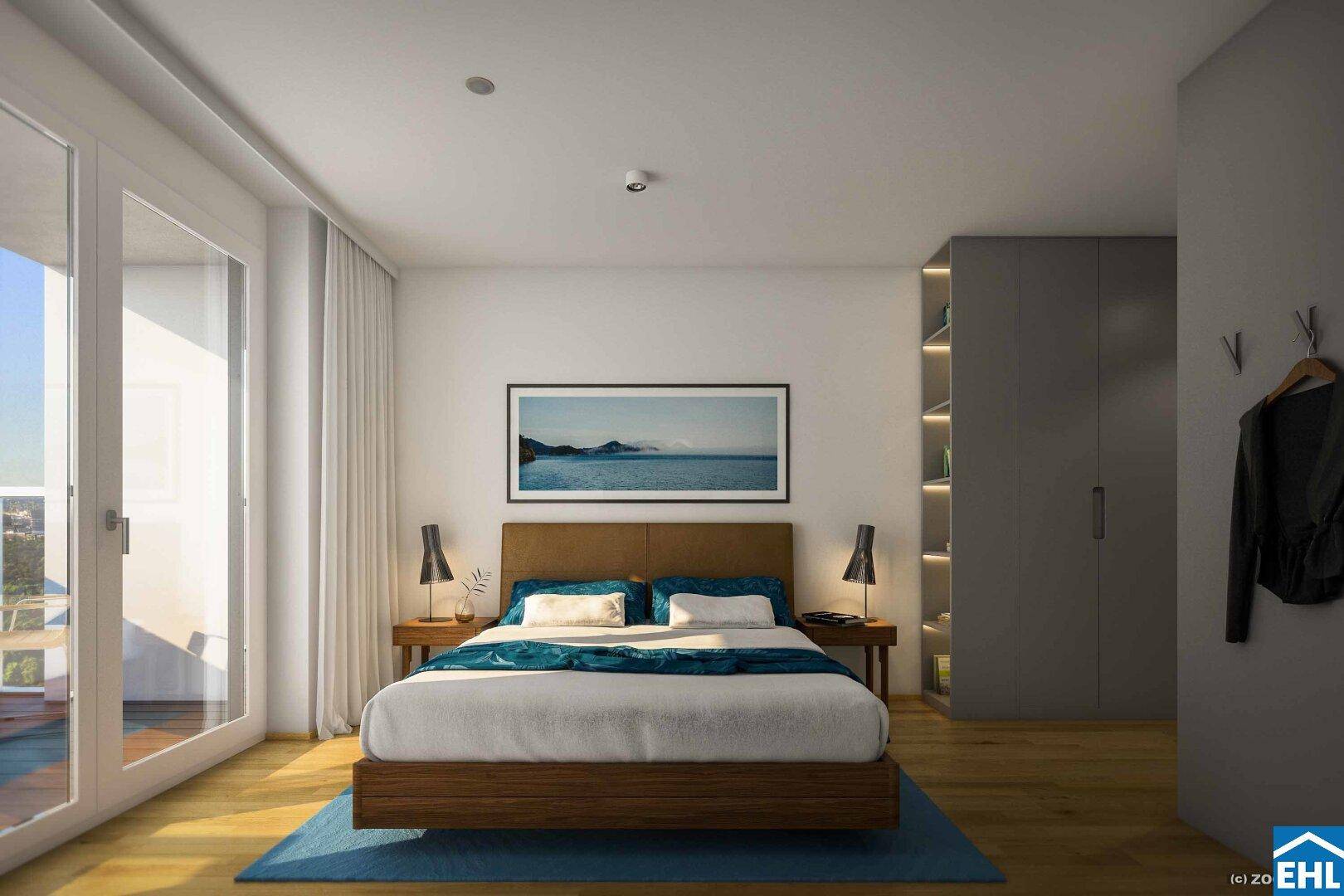 Modernes Schlafzimmer mit Holzbett, Einbauschrank und Zugang zum Balkon.