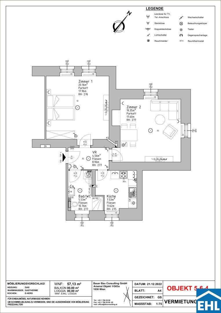 Detaillierter Grundriss der Wohnung mit Raumaufteilung, Möblierungsvorschlägen und Balkon.