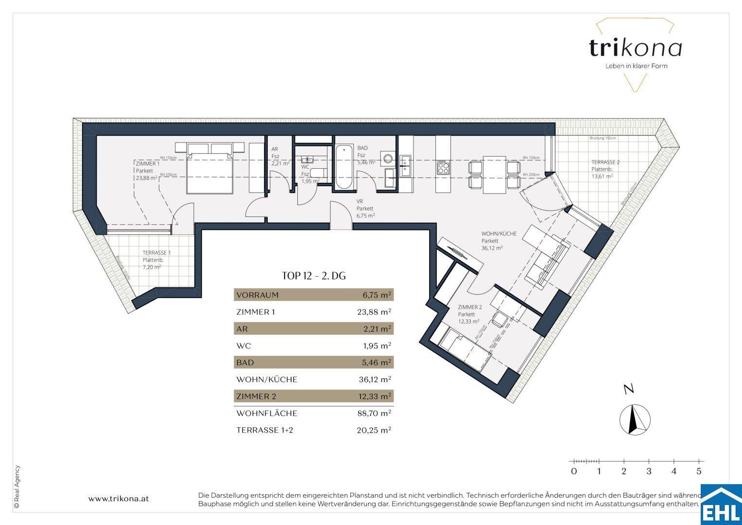 Detaillierter Grundriss einer Dachgeschosswohnung mit Terrasse und offener Wohnküche.