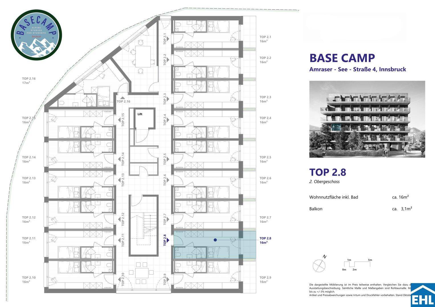 Gesamtgrundriss eines Obergeschosses mit mehreren Wohneinheiten und Balkonen.