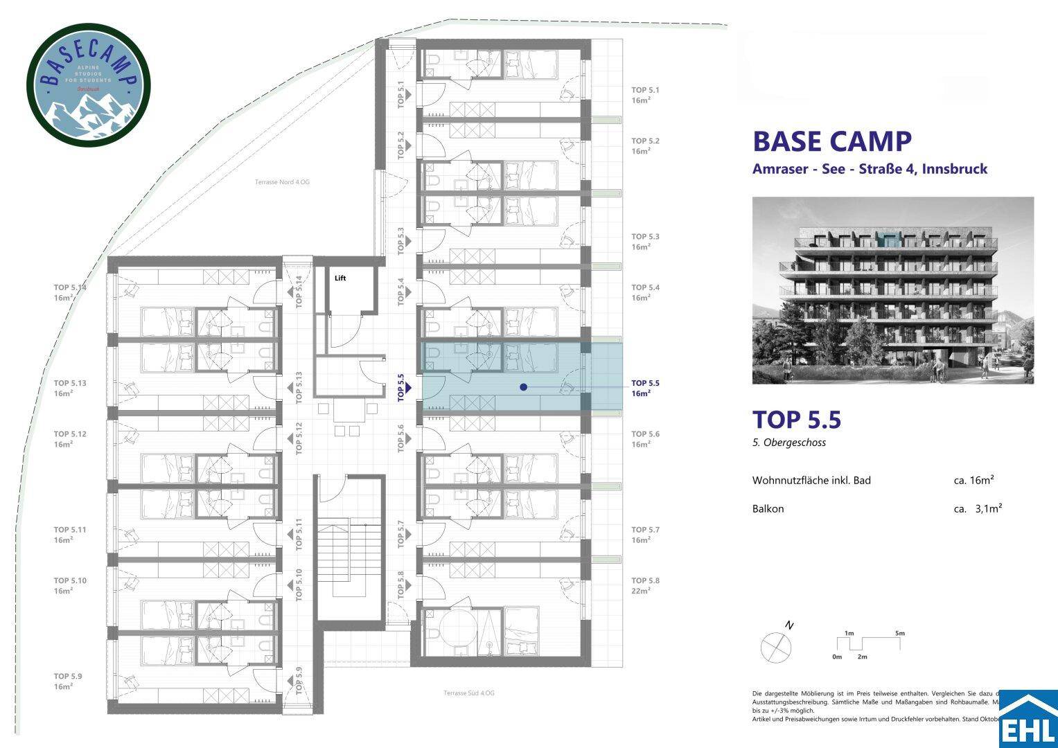 Grundriss eines Obergeschosses mit mehreren Apartments und Balkonen, inklusive Lageplan.