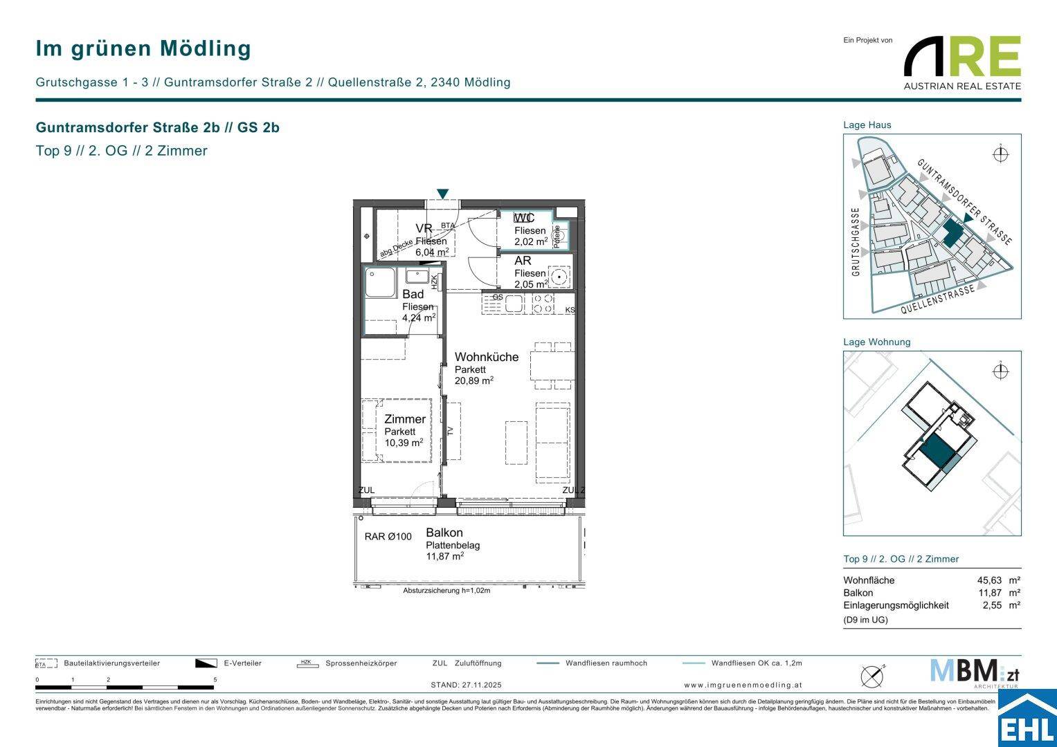 Detaillierter Grundriss einer Wohnung mit Wohnküche, Schlafzimmer und Balkon.
