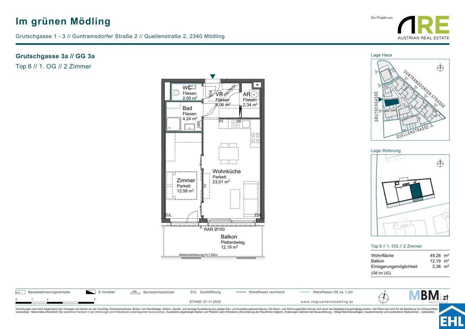 Detaillierter Grundriss einer Wohnung mit Wohnküche, Schlafzimmer und Balkon.