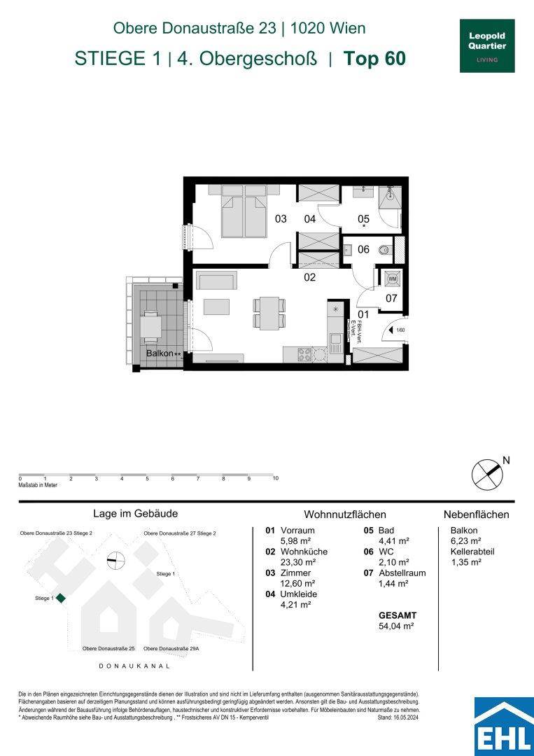 Detaillierter Grundriss einer Wohnung im 4. Obergeschoss mit offener Wohnküche, einem Schlafzimmer und Balkon.