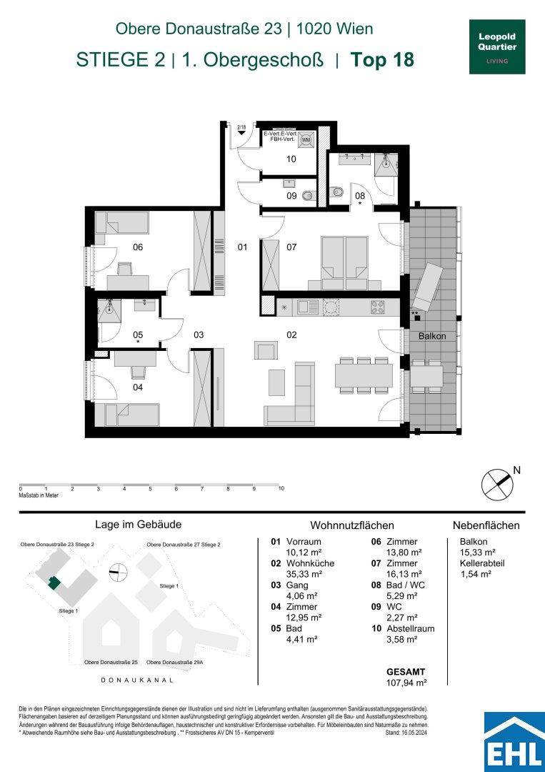Grundriss einer modernen Wohnung im ersten Obergeschoss mit offener Wohnküche, Balkon und separatem WC.