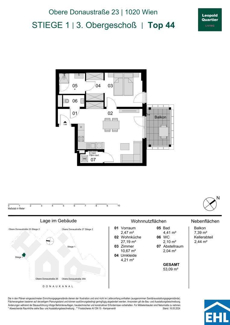 Grundriss der Wohnung Top 44 im 3. Obergeschoss mit offener Wohnküche, Schlafzimmer und Balkon.