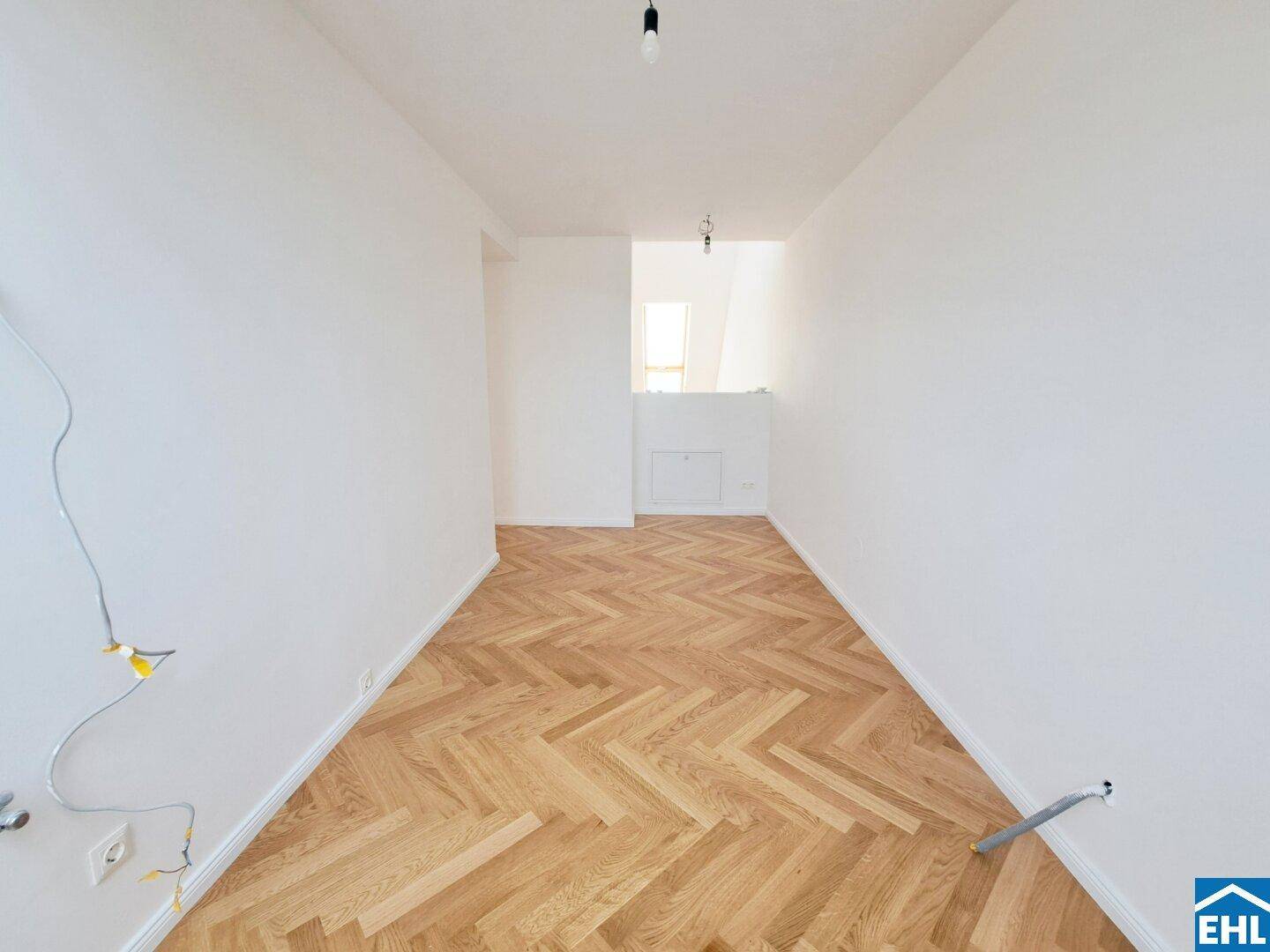 1150 Wien: 4 Zimmer-Dachgeschoß-Maisonettewohnung in U-Bahn-Nähe! - Tuilleadh