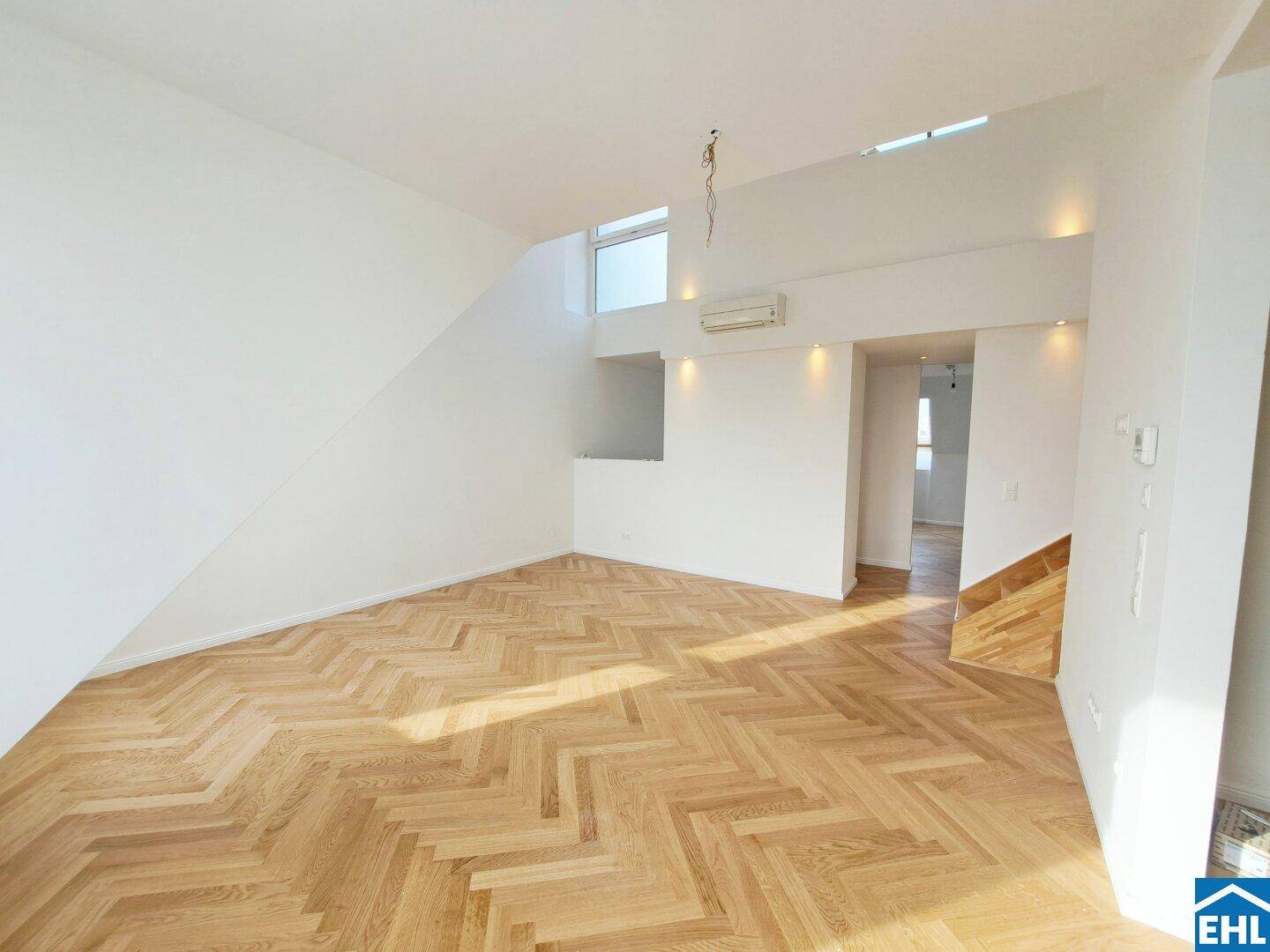 1150 Wien: 4 Zimmer-Dachgeschoß-Maisonettewohnung in U-Bahn-Nähe! - Radharc 5