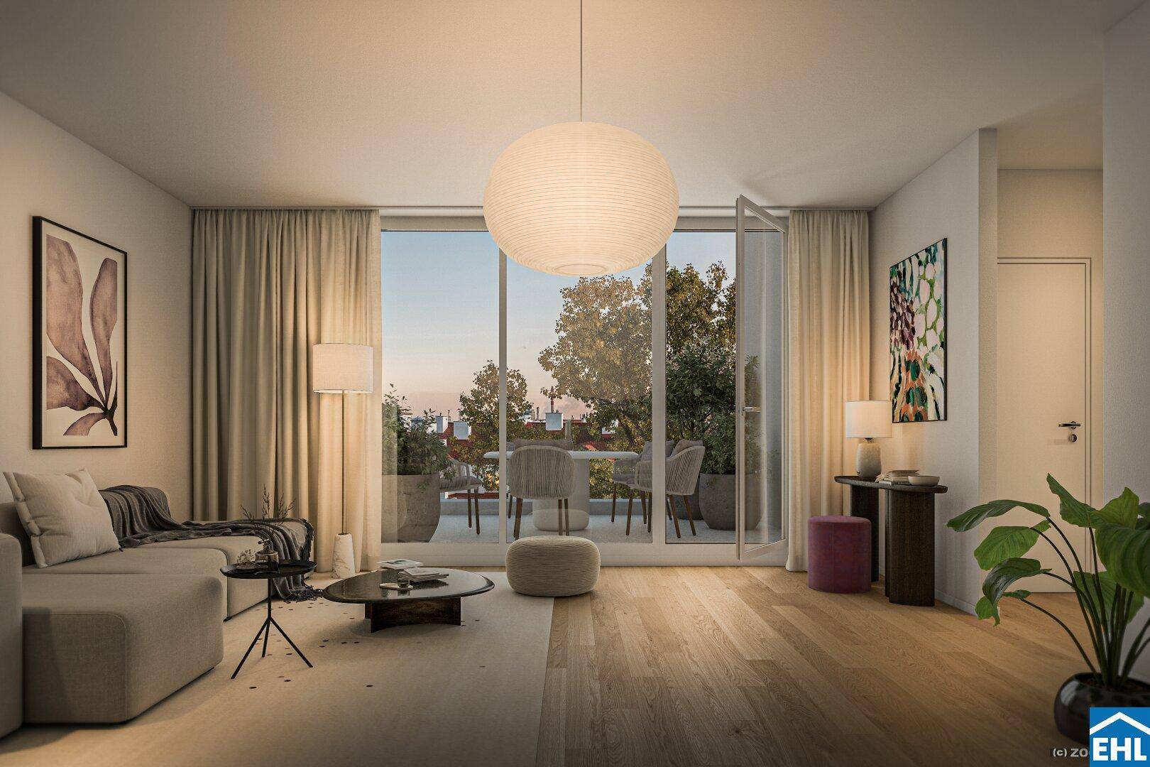 Helles Wohnzimmer mit Holzboden, modernen Möbeln und Zugang zu einem möblierten Balkon.