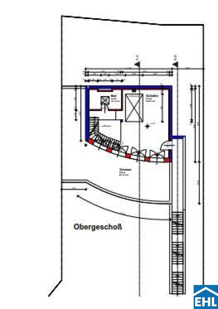 Grundriss des Obergeschosses mit einer großzügigen Terrasse und weiteren Wohnbereichen.