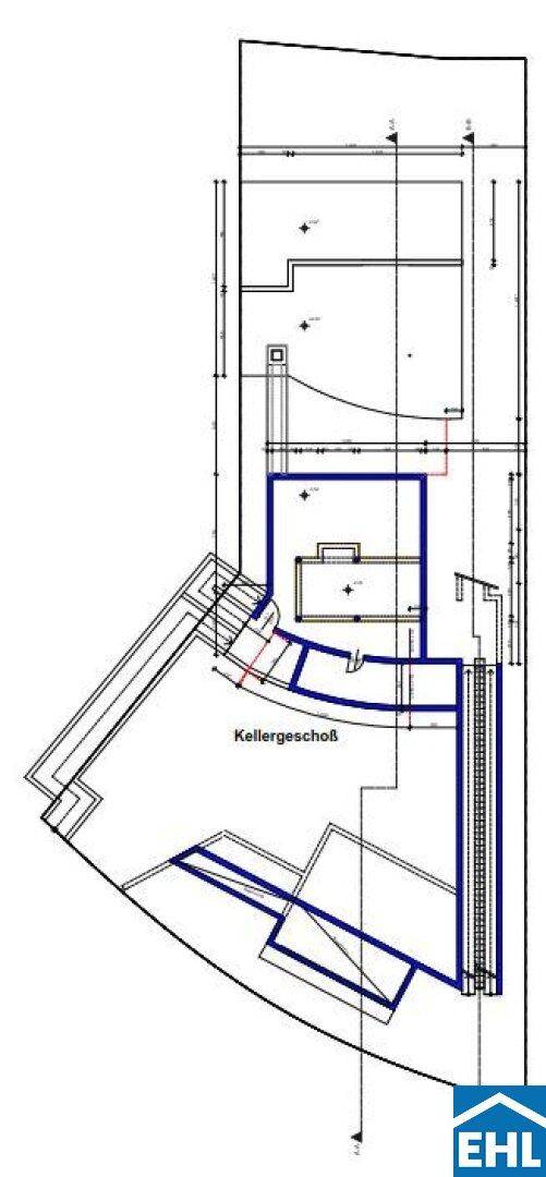 Detaillierter Grundriss des Kellergeschosses mit eingezeichneten Raumkonturen und Treppenaufgang.
