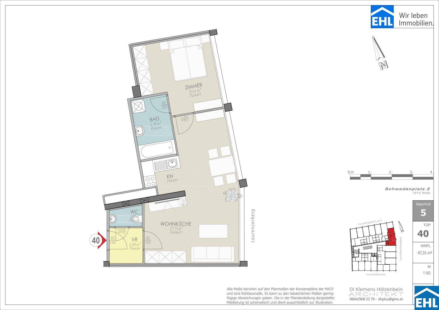 Grundriss einer Wohnung mit einem Schlafzimmer, offenem Wohn-Essbereich, Bad mit Wanne und separatem WC sowie einem Balkon.