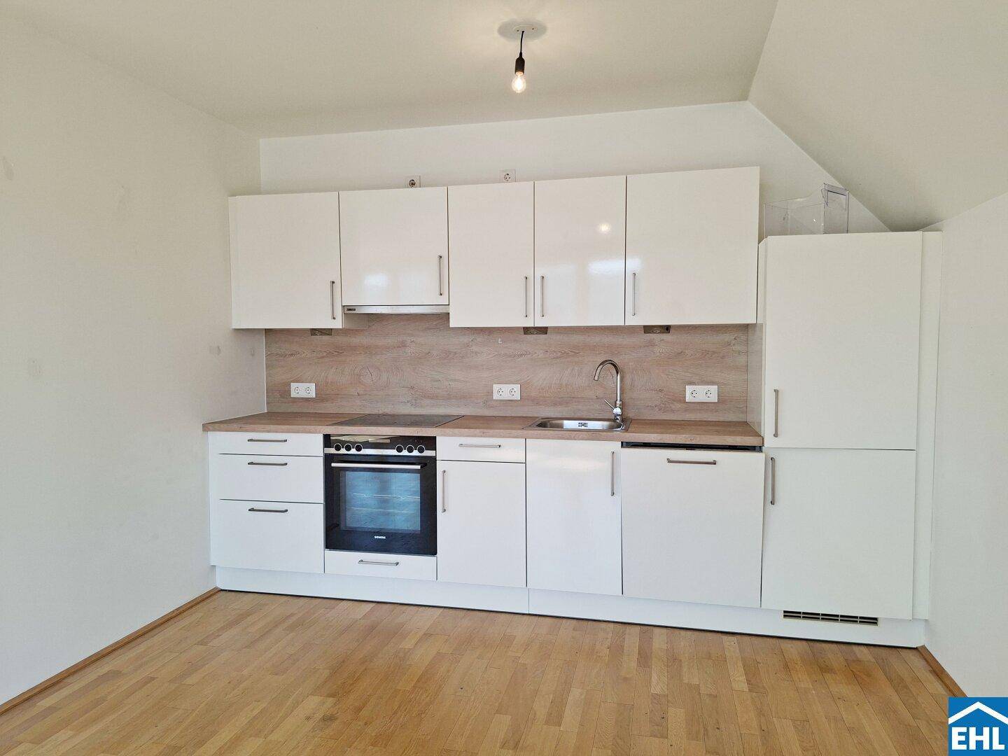 Sonnige, optimal geschnittene 2-Zimmerwohnung mit traumhafter Terrasse! – pohled 5