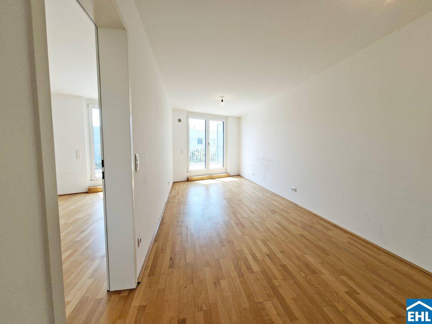 Sonnige, optimal geschnittene 2-Zimmerwohnung mit traumhafter Terrasse! – pohled 6
