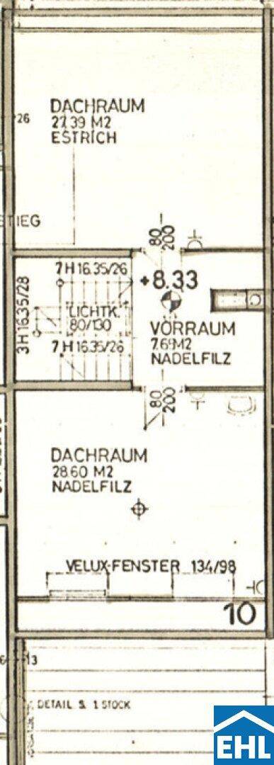 Grundriss des Dachgeschosses mit Dachräumen und Dachfenstern, bietet zusätzlichen Stauraum.