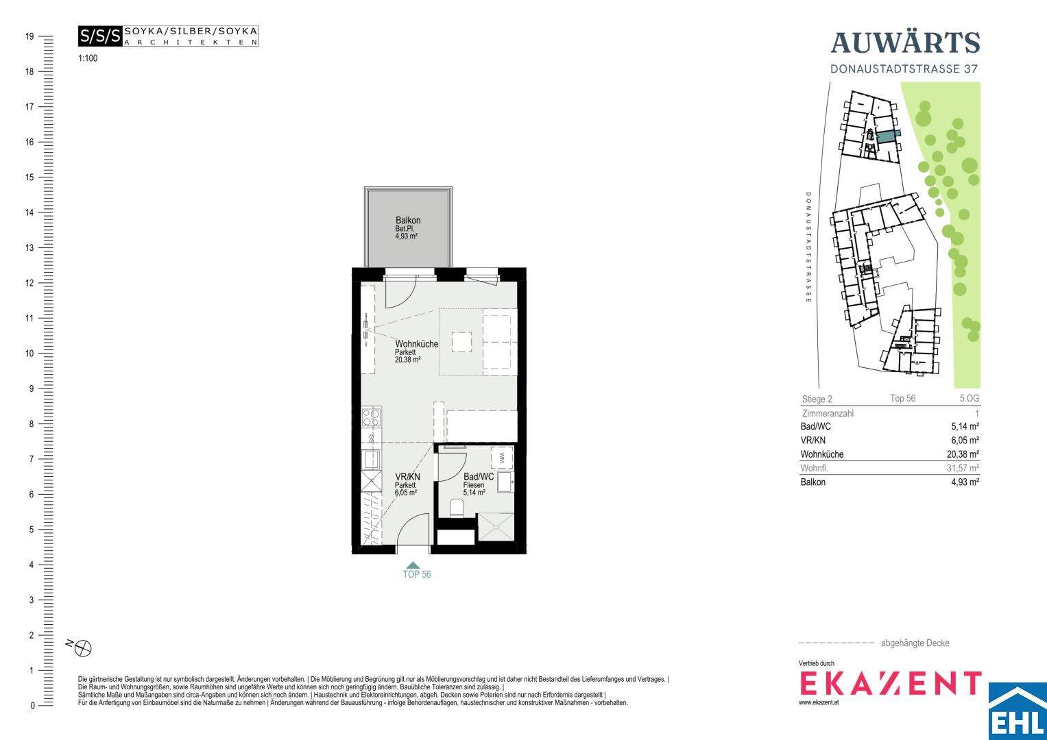 Grundriss einer Wohnung mit Balkon, Wohnküche und Bad/WC.