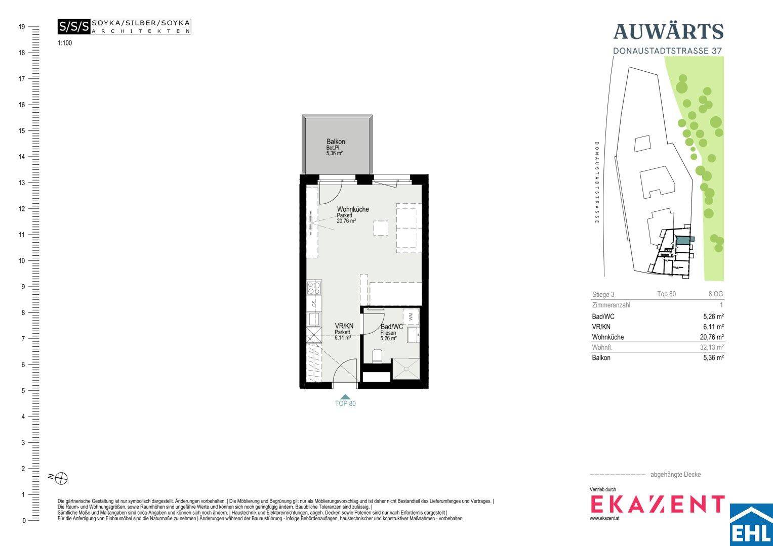 Grundriss einer Wohnung mit Balkon, Wohnküche und separatem Bad/WC.
