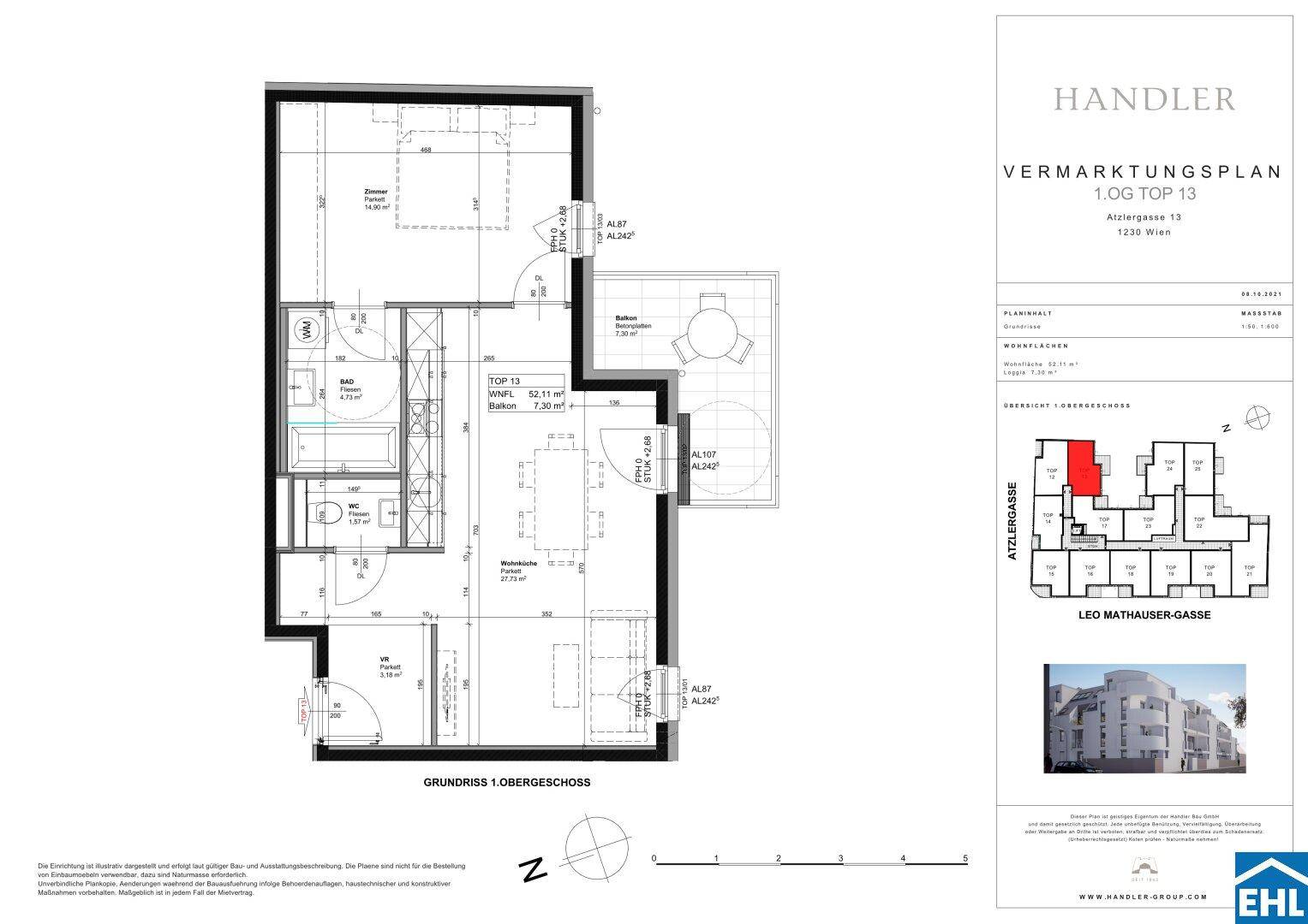Grundriss des 1. Obergeschosses mit Balkon, offener Wohnküche und separatem Schlafzimmer.