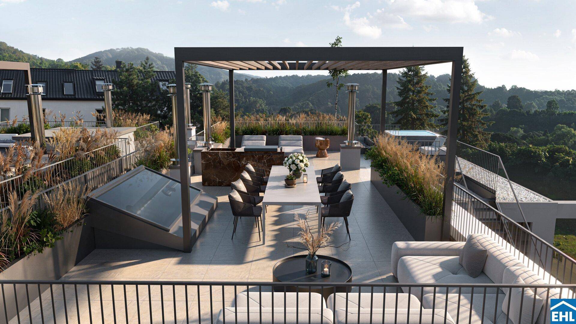 Geräumige Dachterrasse mit Essbereich, Lounge-Möbeln, Pergola und Whirlpool mit Weitblick.