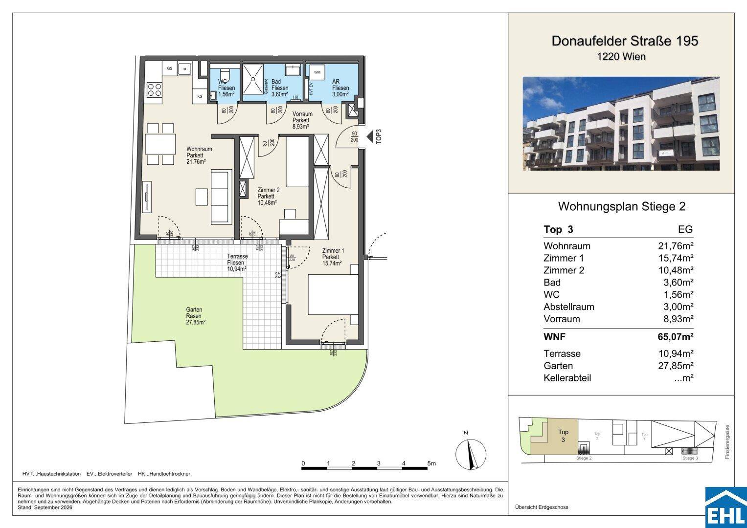 Grundriss einer Wohnung mit offenem Wohnbereich, zwei Zimmern, Terrasse und Gartenanteil.