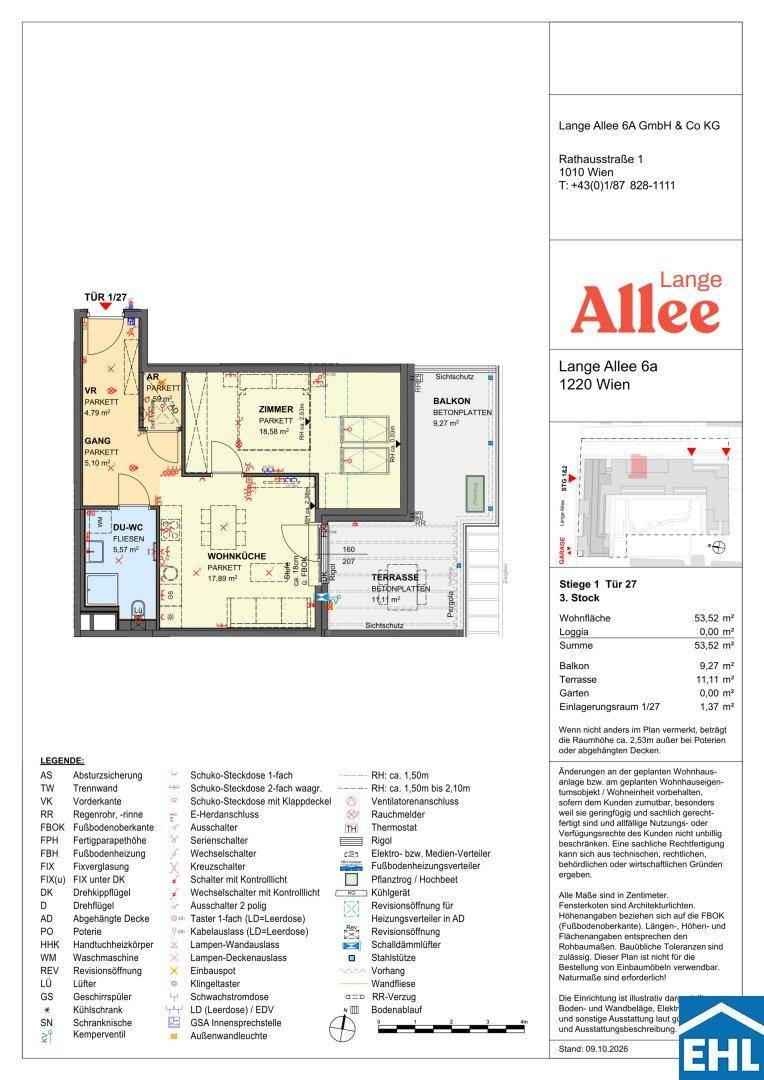 Detaillierter Grundriss einer Wohnung mit Balkon, Terrasse und Legende der Symbole.