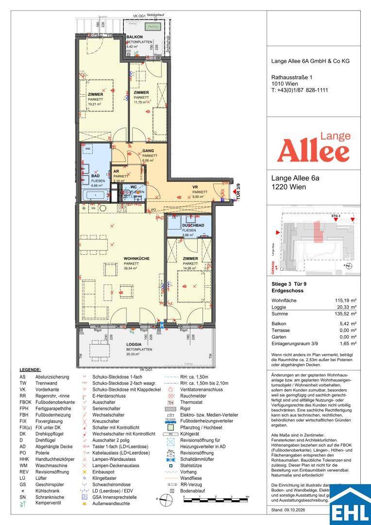 Detaillierter Grundriss einer Wohnung mit Balkon, Loggia und mehreren Zimmern.