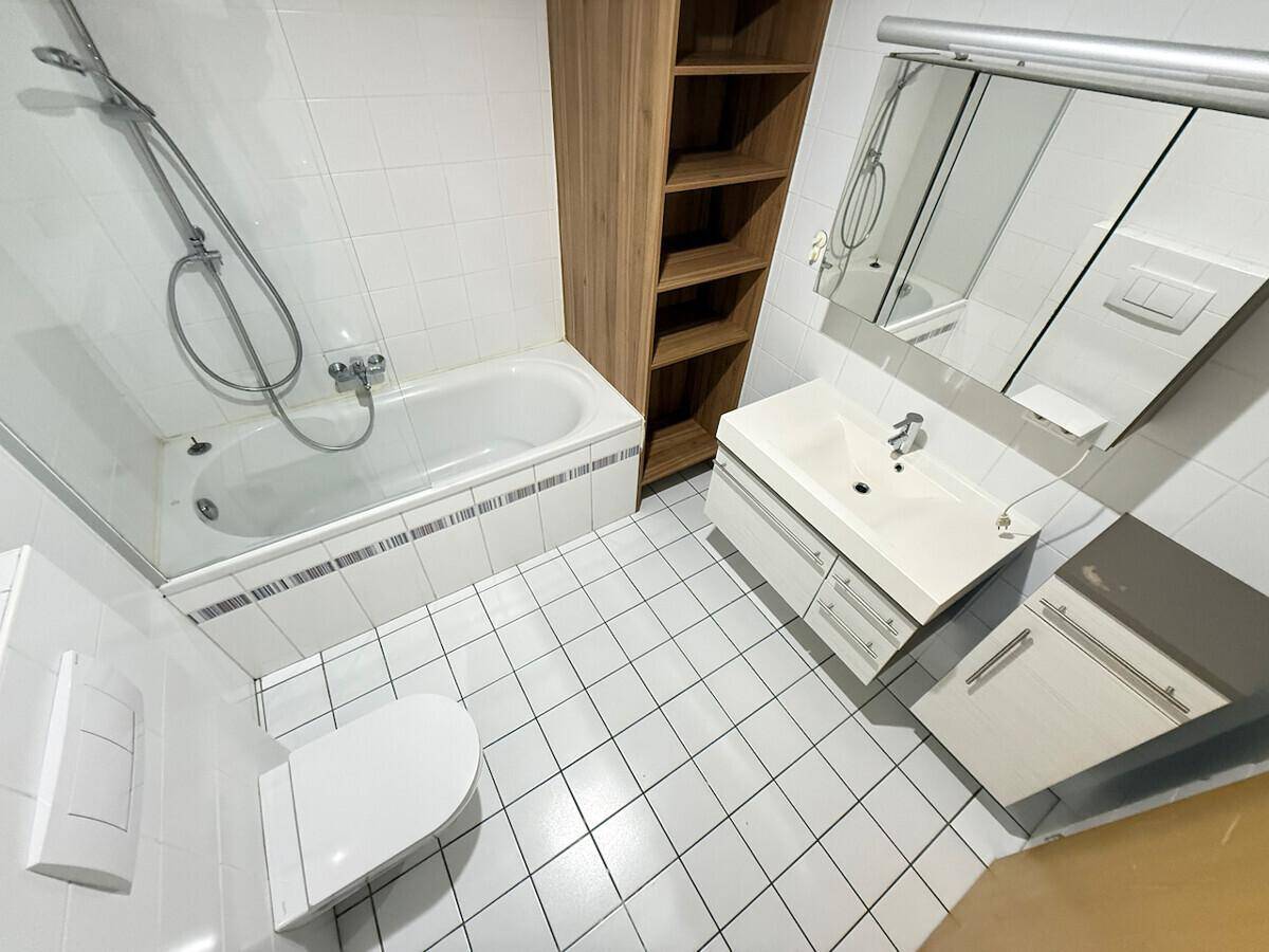 Helle und moderne Büro- bzw. Praxisfläche im Zentrum von Kufstein 92 m² - Ansicht 4