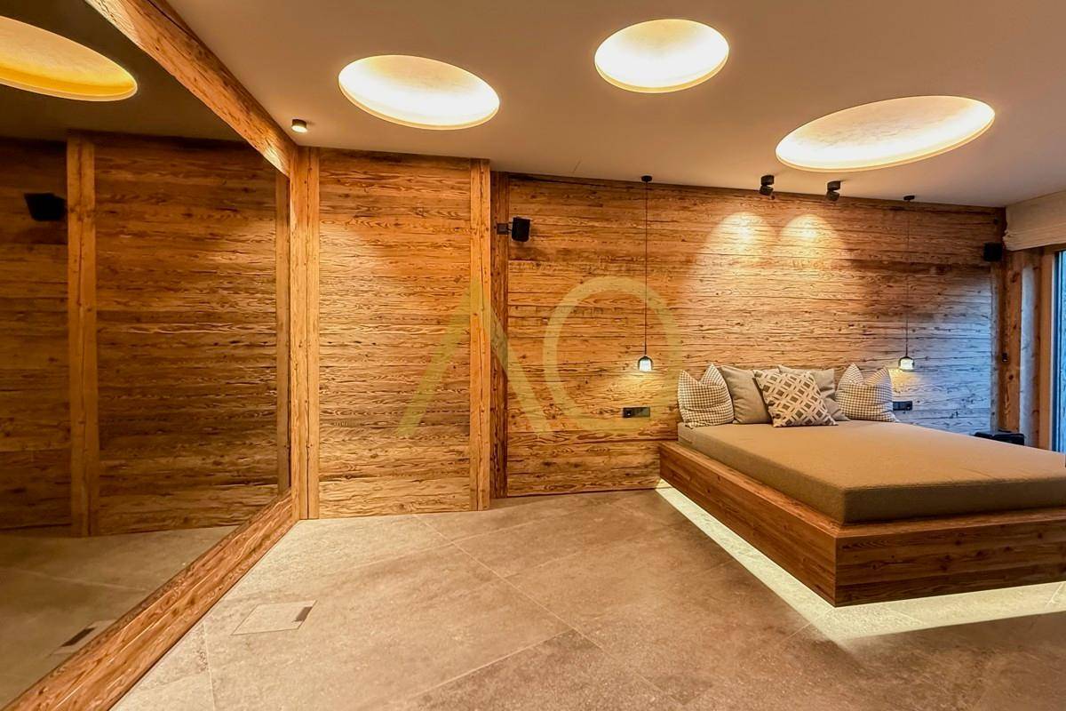 SPA - Sanum Per Aqua - Alpine Luxury Experience- Your Exclusive Chalet in the Heart of Kitzbühel District