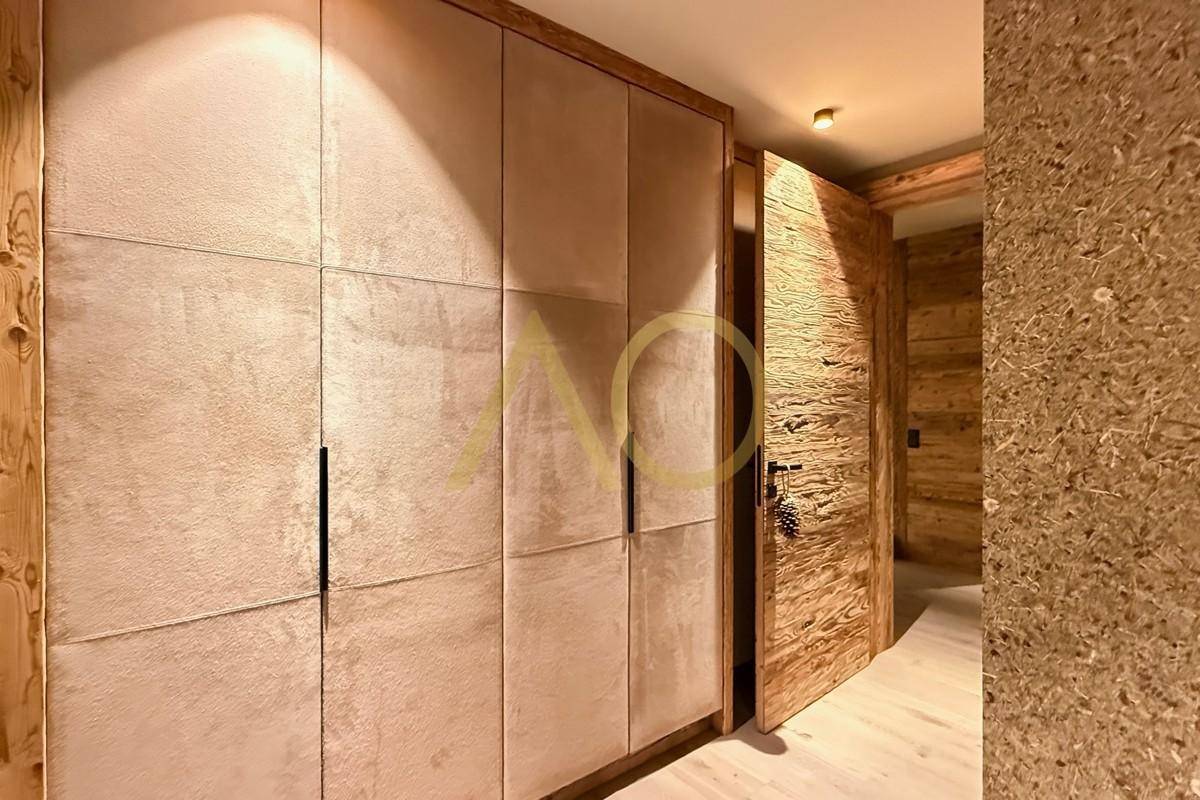 Guestroom Bath en Suite in Alpine Luxury Experience- Your Exclusive Chalet in the Heart of Kitzbühel District