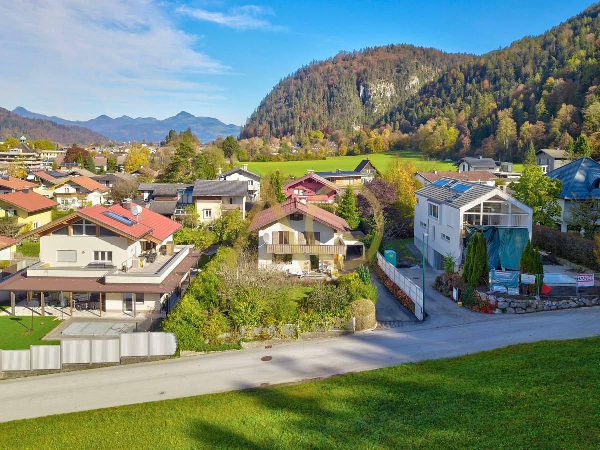 Grundstück in ruhiger Sonnenlage mit altem Einfamilienhaus (1)