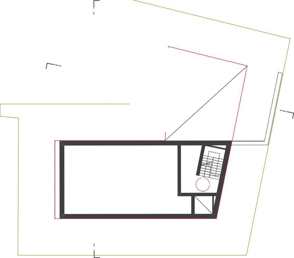 Grundriss des Erdgeschosses mit Treppenhaus und offenem Bereich für flexible Gestaltungsmöglichkeiten.