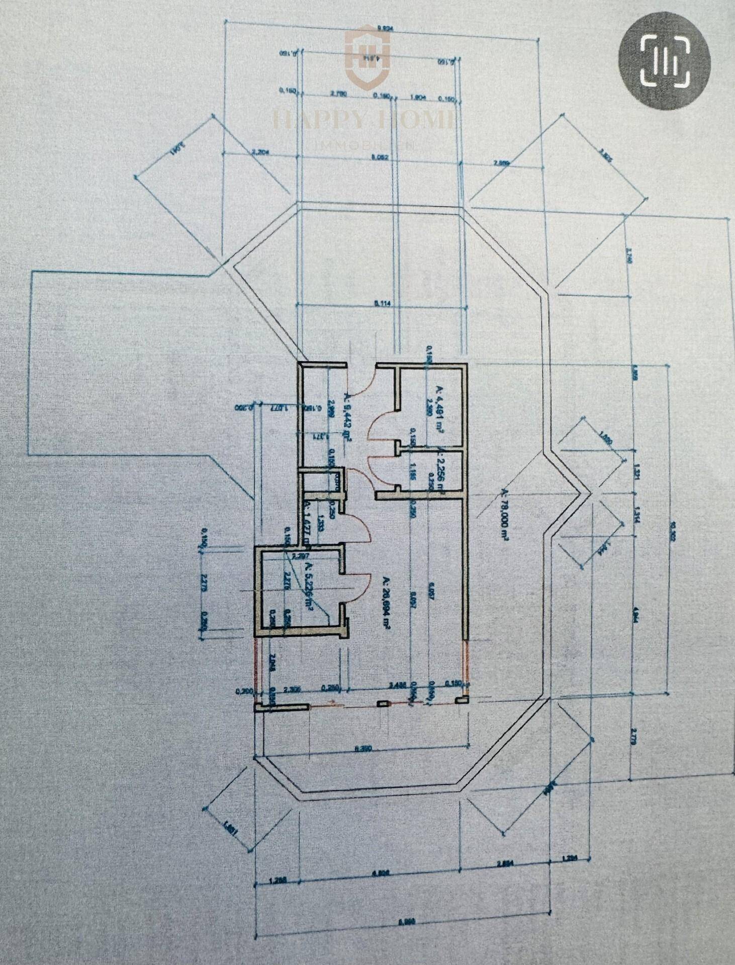 Übersichtlicher Grundrissplan einer weiteren Etage mit detaillierten Raummaßen und Struktur.