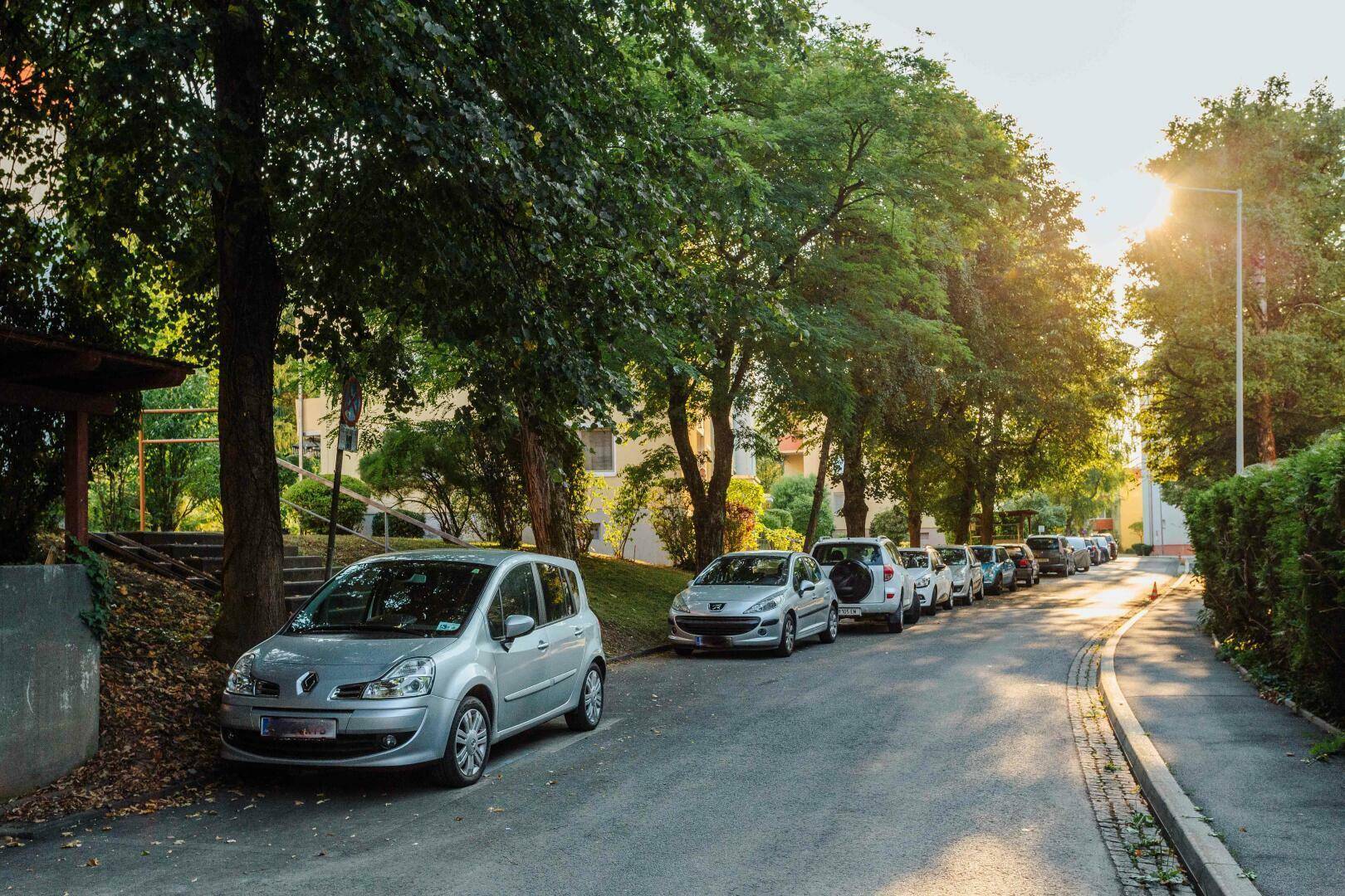 Aussenansicht, Parken