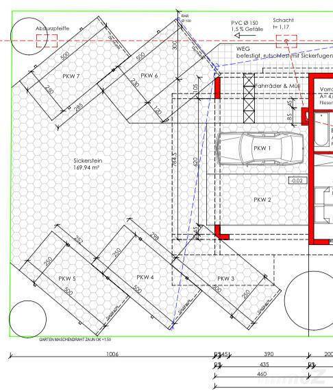 Lageplan mit mehreren Parkplätzen, Sickerfläche und Teil des Gebäudes.