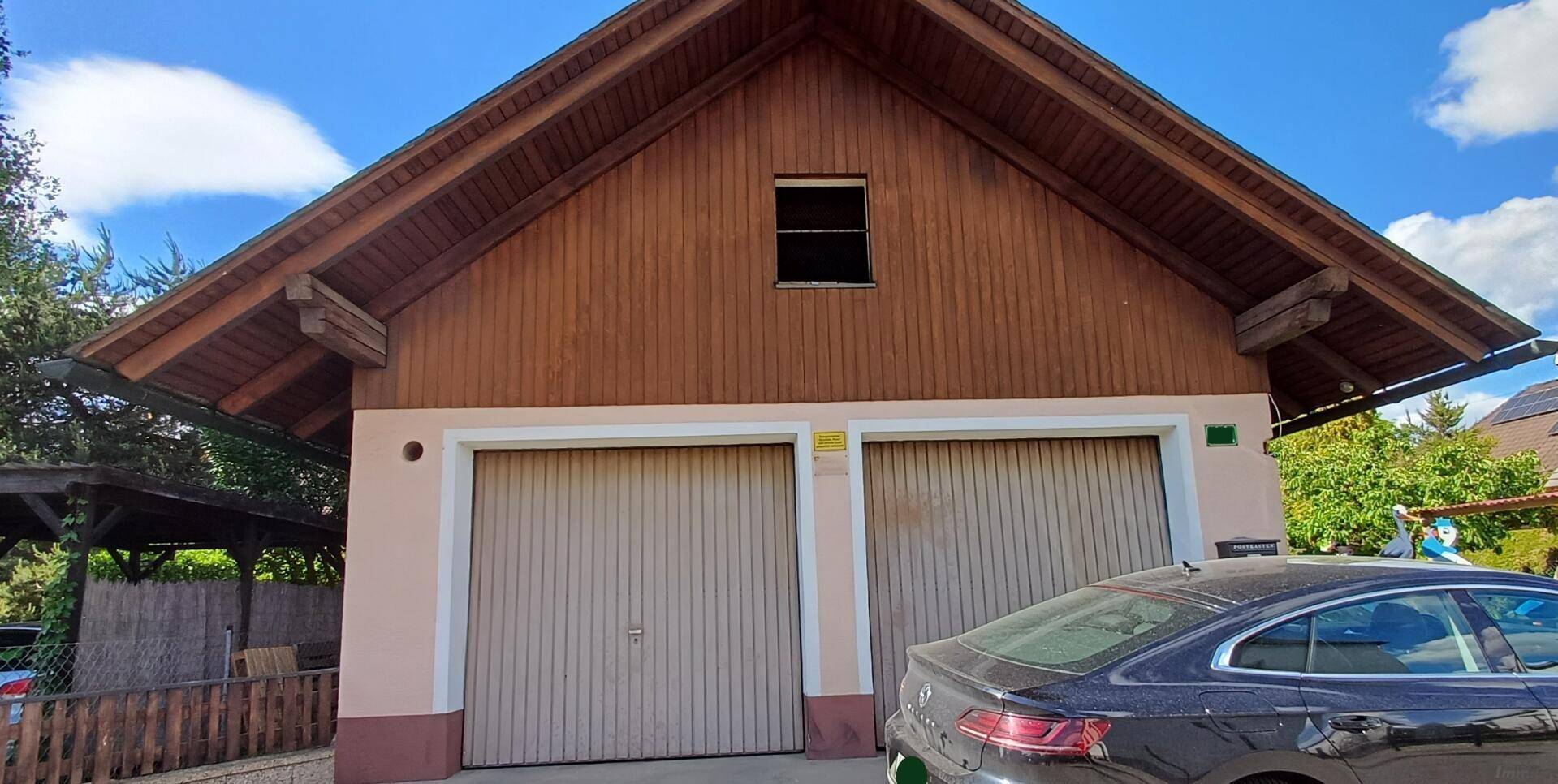 08 Garage