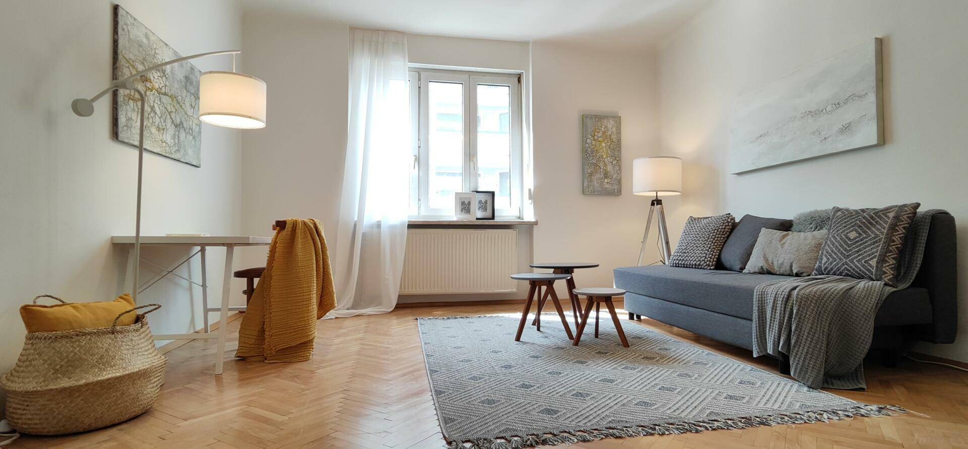 Helles Wohnzimmer