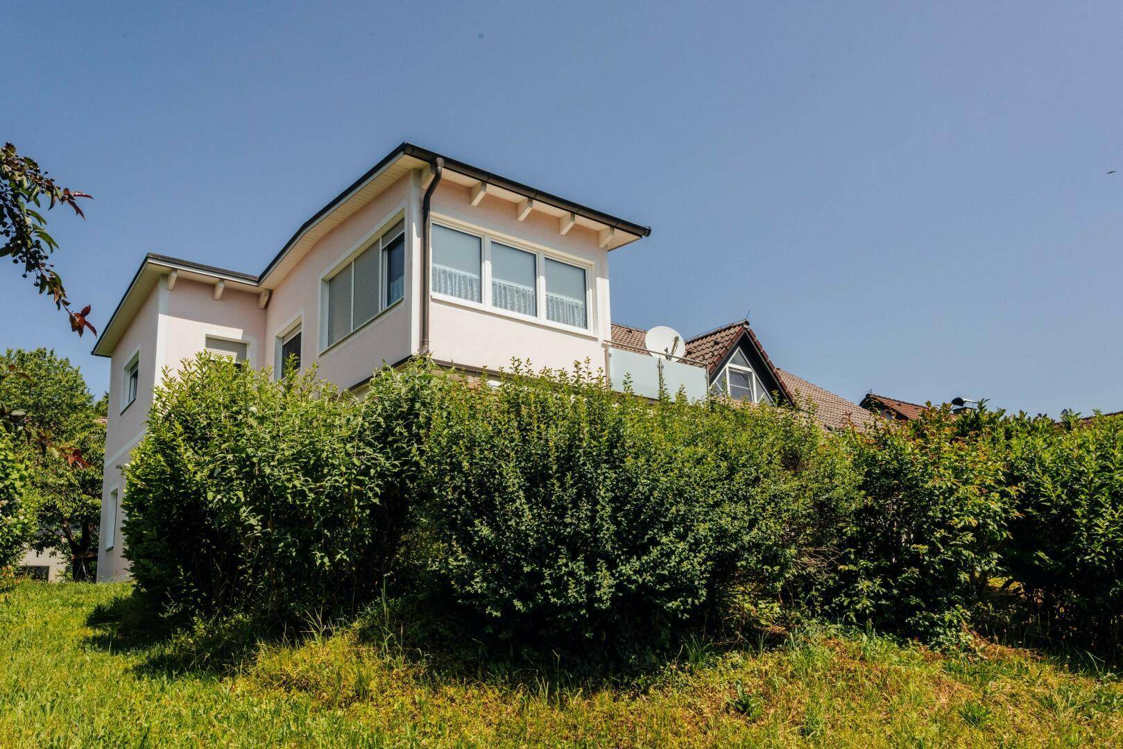 Seitenansicht Wohnhaus