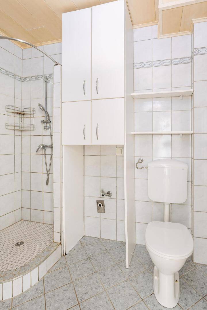 Badezimmer 01