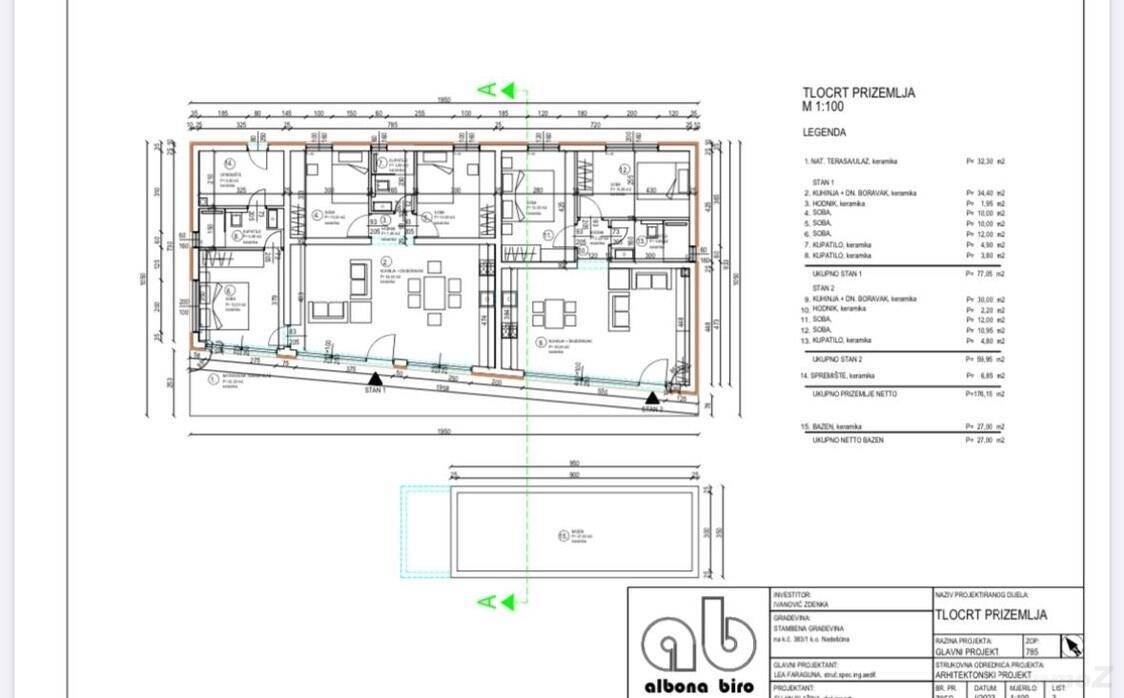 Grundriss des Erdgeschosses mit Raumaufteilung und Terrassenzugang.
