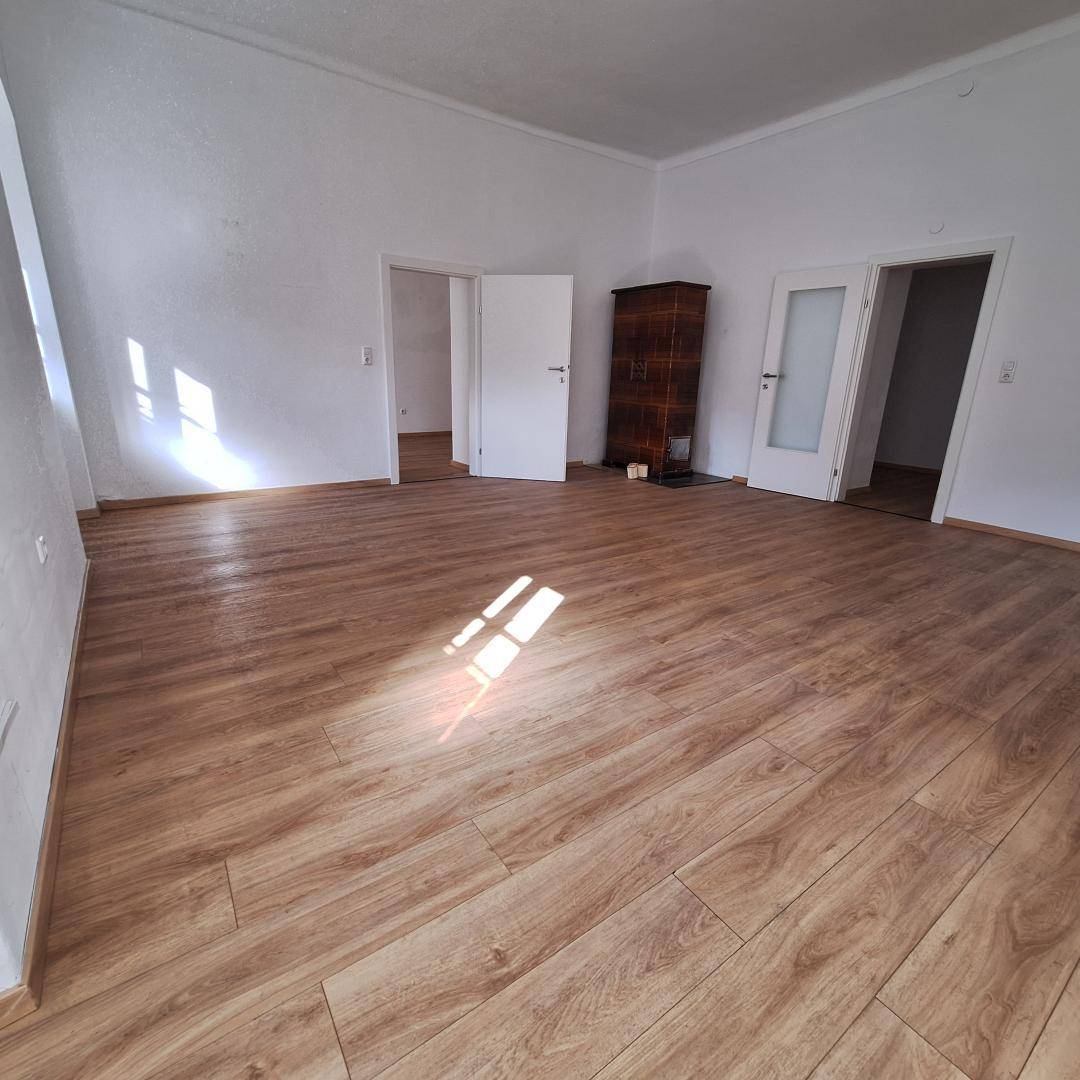 Zimmer 2 mit Ansicht Ofen