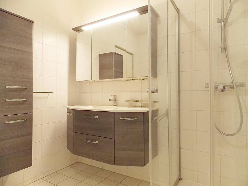 l Badezimmer