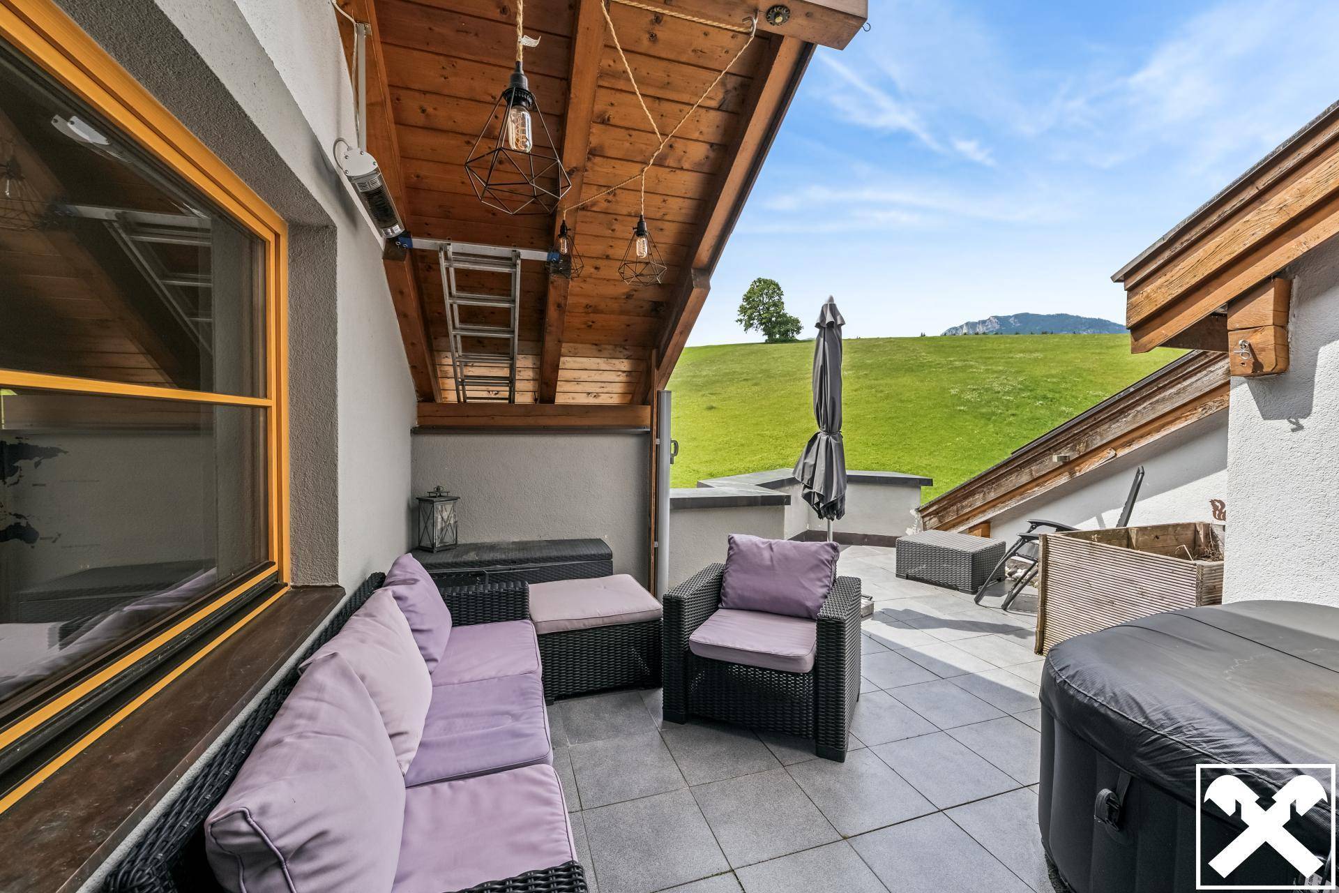 große Dachterrasse