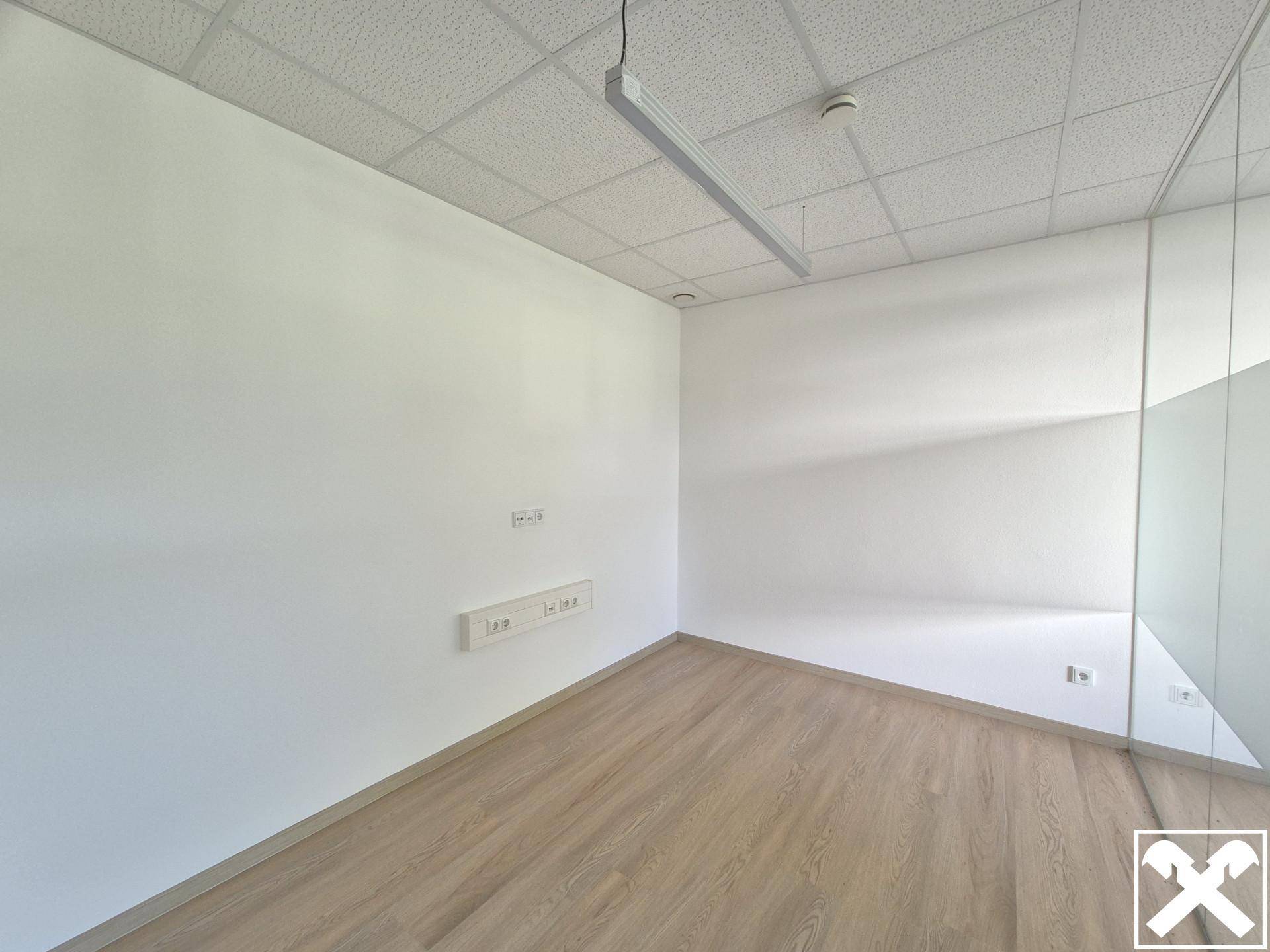 Büro 1