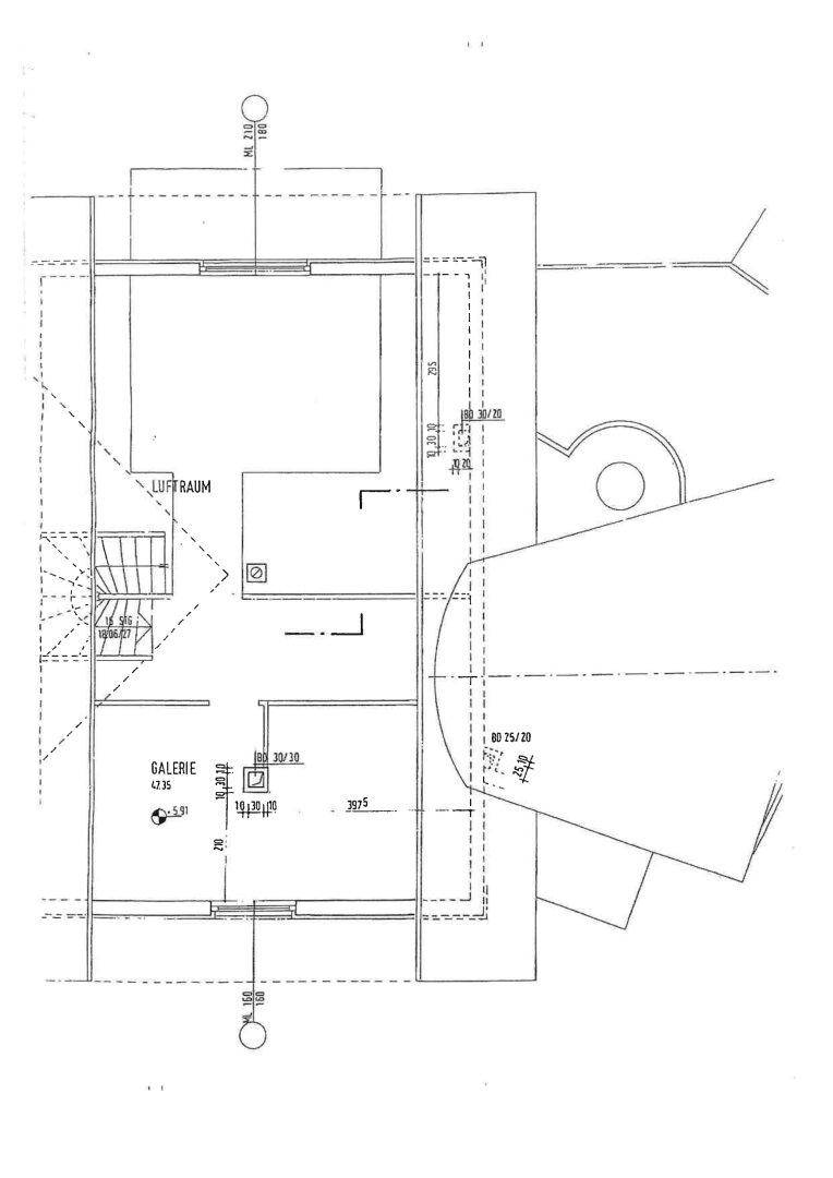 Grundriss des Dachgeschosses mit Galerie und offenem Luftraum über dem Wohnbereich.